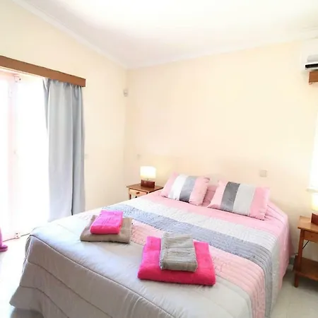 Villa Vila Caroline V3 Com Piscina Em *